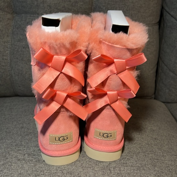 UGG Bailey Bow II boots - Picture 2 of 5
